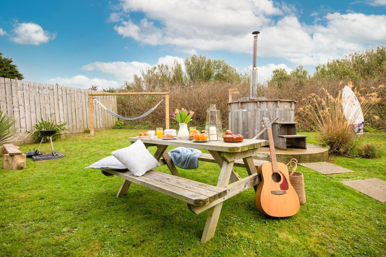 Wheal Prosper- Beautifully Fitted Wooden Lodge Helston Cornwall Экстерьер фото